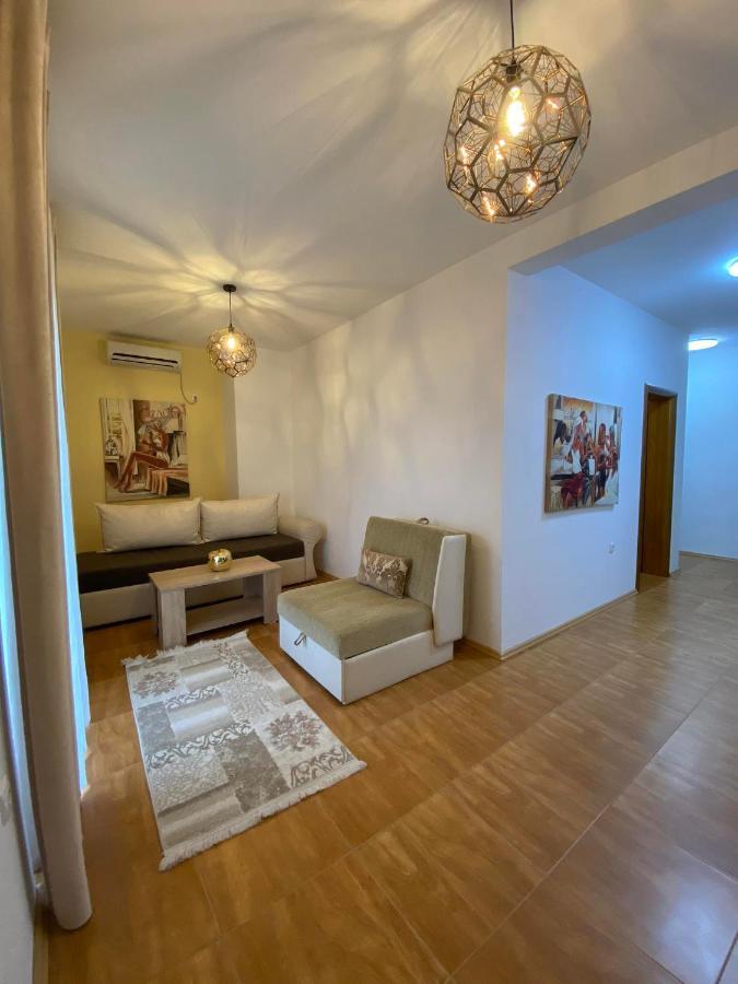 Apartmens Xhenis Lux Ulcinj Zewnętrze zdjęcie