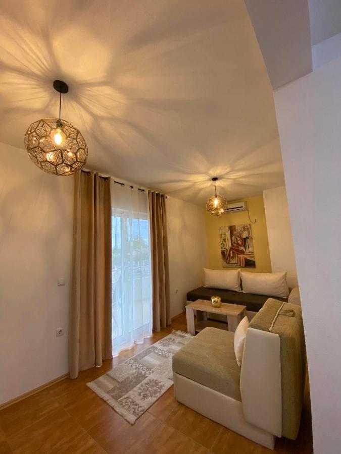 Apartmens Xhenis Lux Ulcinj Zewnętrze zdjęcie