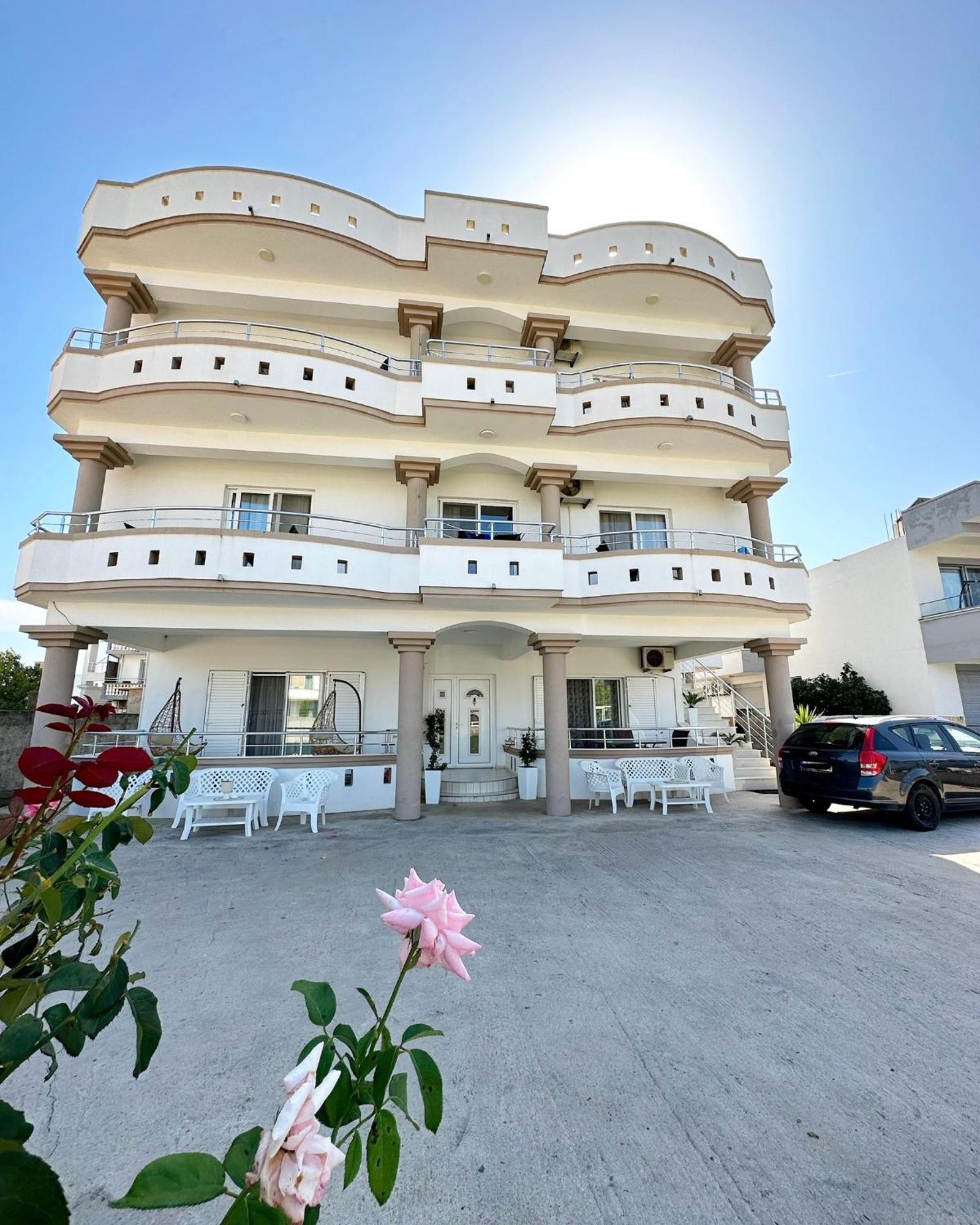 Apartmens Xhenis Lux Ulcinj Zewnętrze zdjęcie