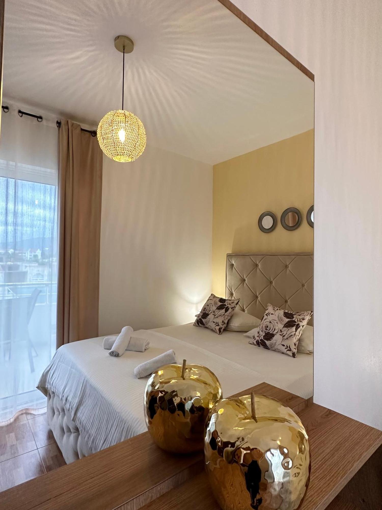 Apartmens Xhenis Lux Ulcinj Zewnętrze zdjęcie