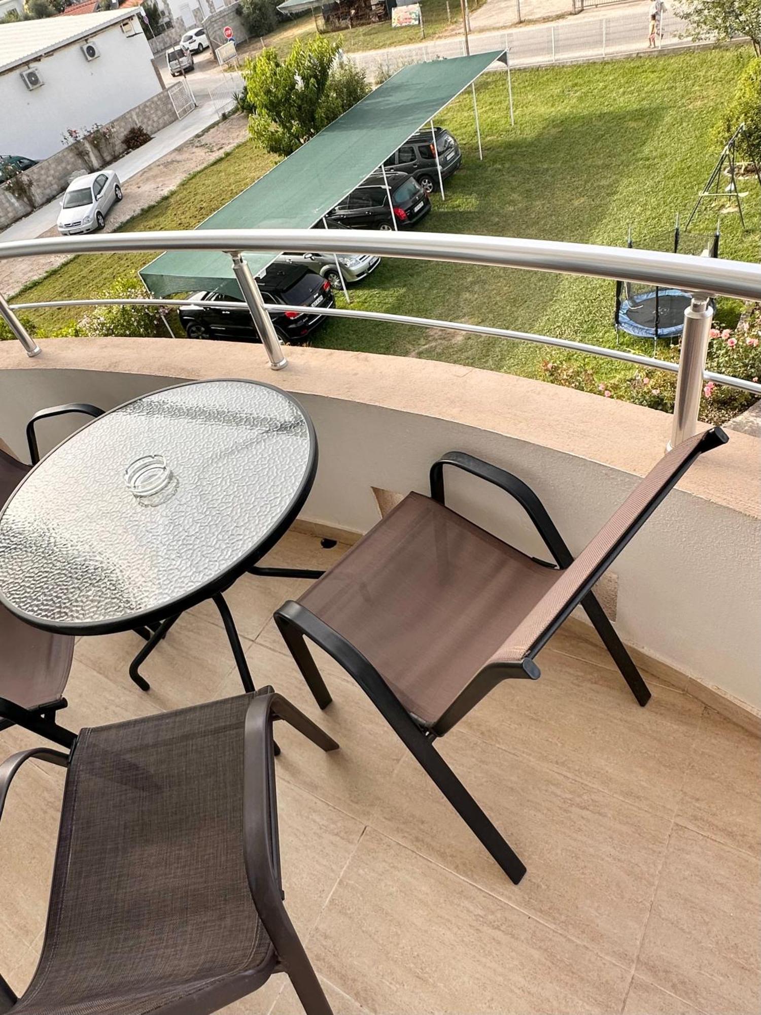 Apartmens Xhenis Lux Ulcinj Zewnętrze zdjęcie