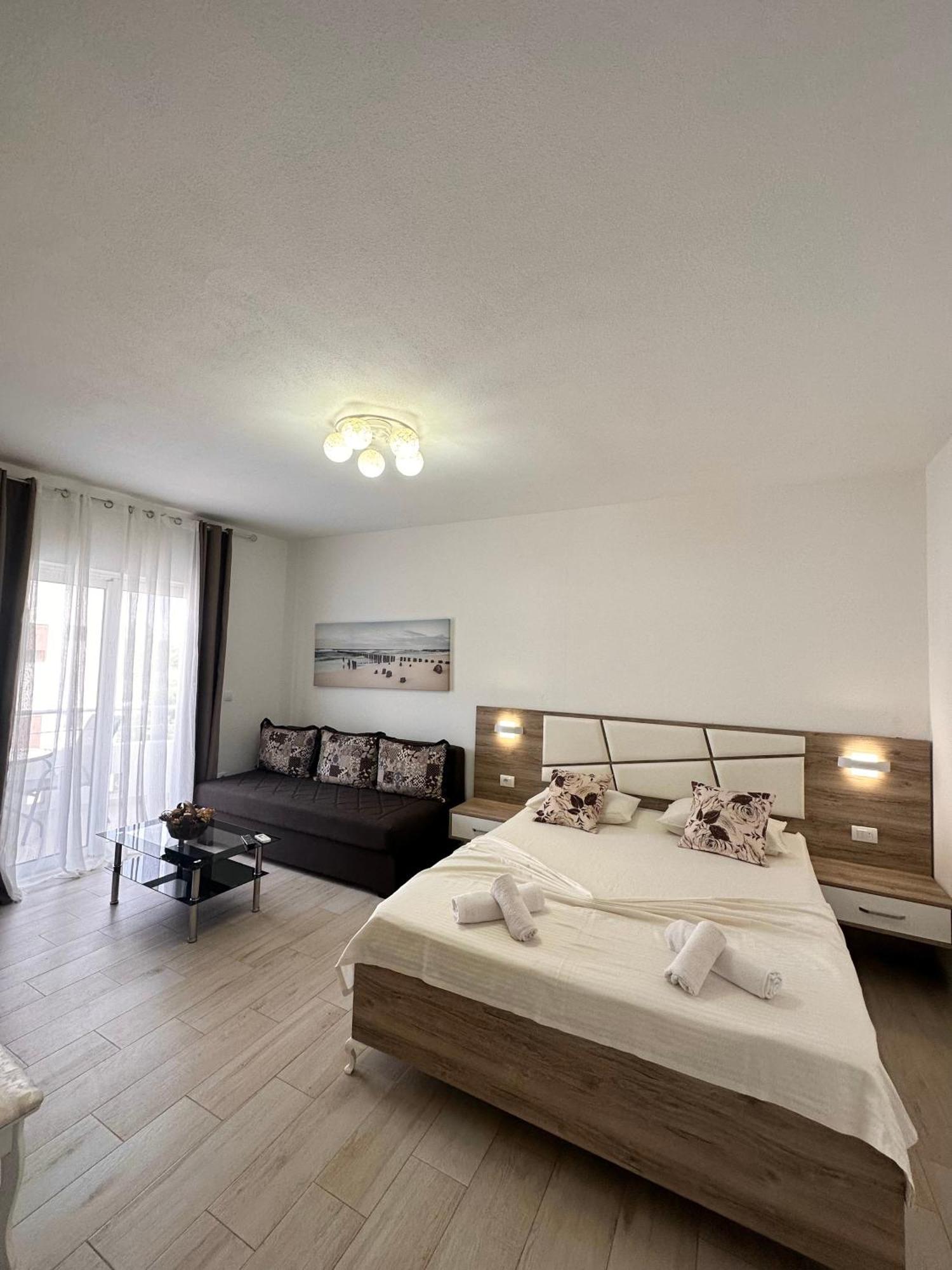 Apartmens Xhenis Lux Ulcinj Zewnętrze zdjęcie
