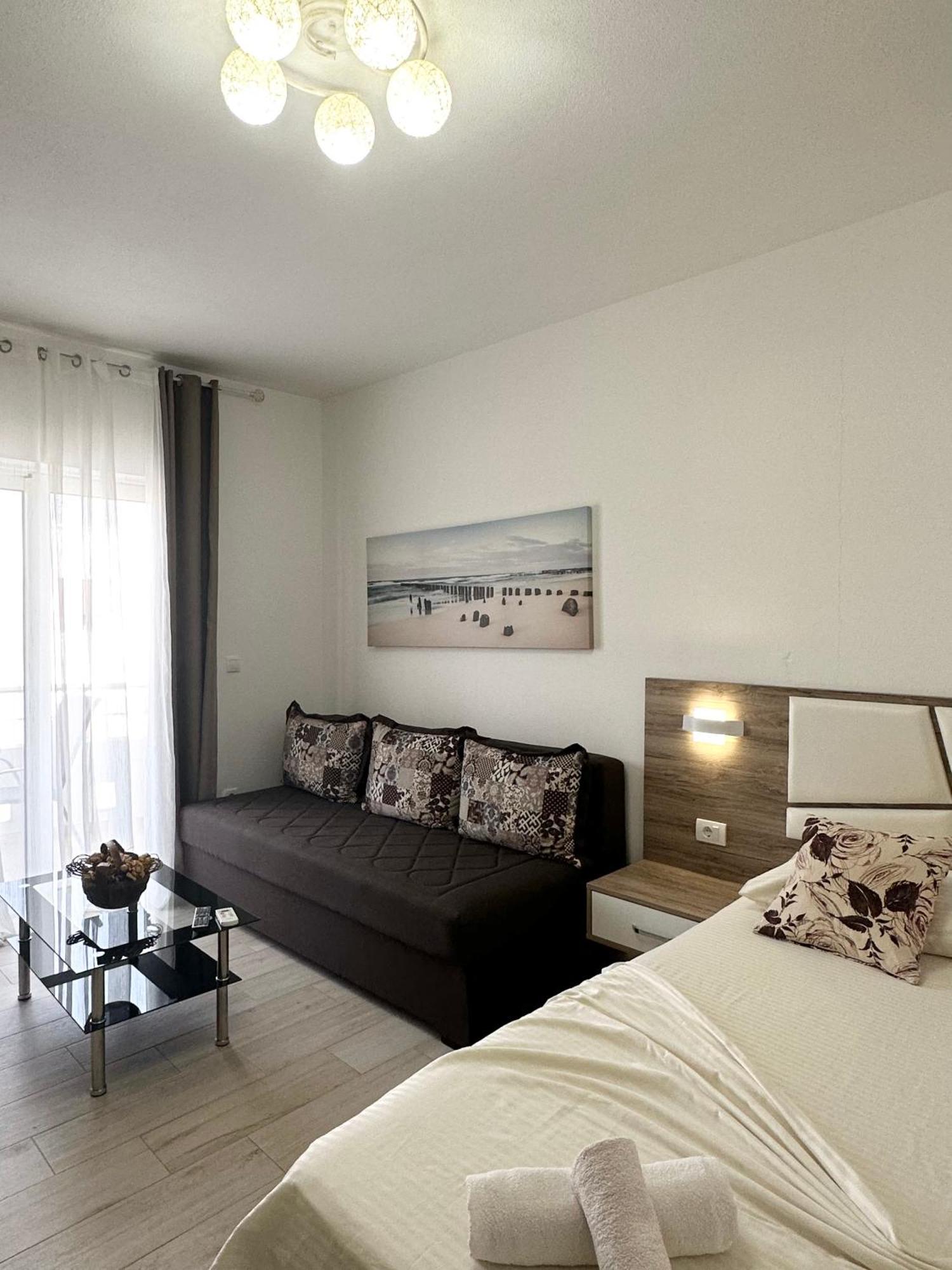 Apartmens Xhenis Lux Ulcinj Zewnętrze zdjęcie