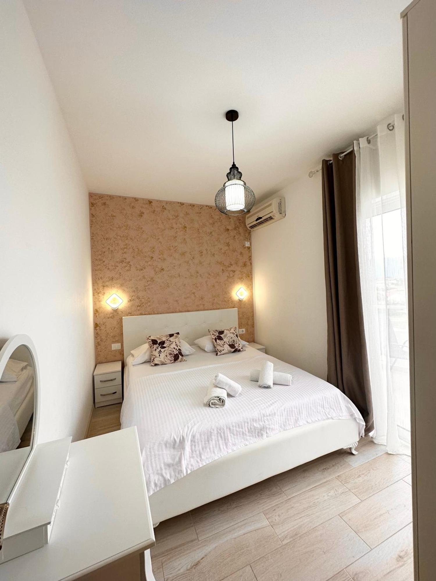 Apartmens Xhenis Lux Ulcinj Zewnętrze zdjęcie